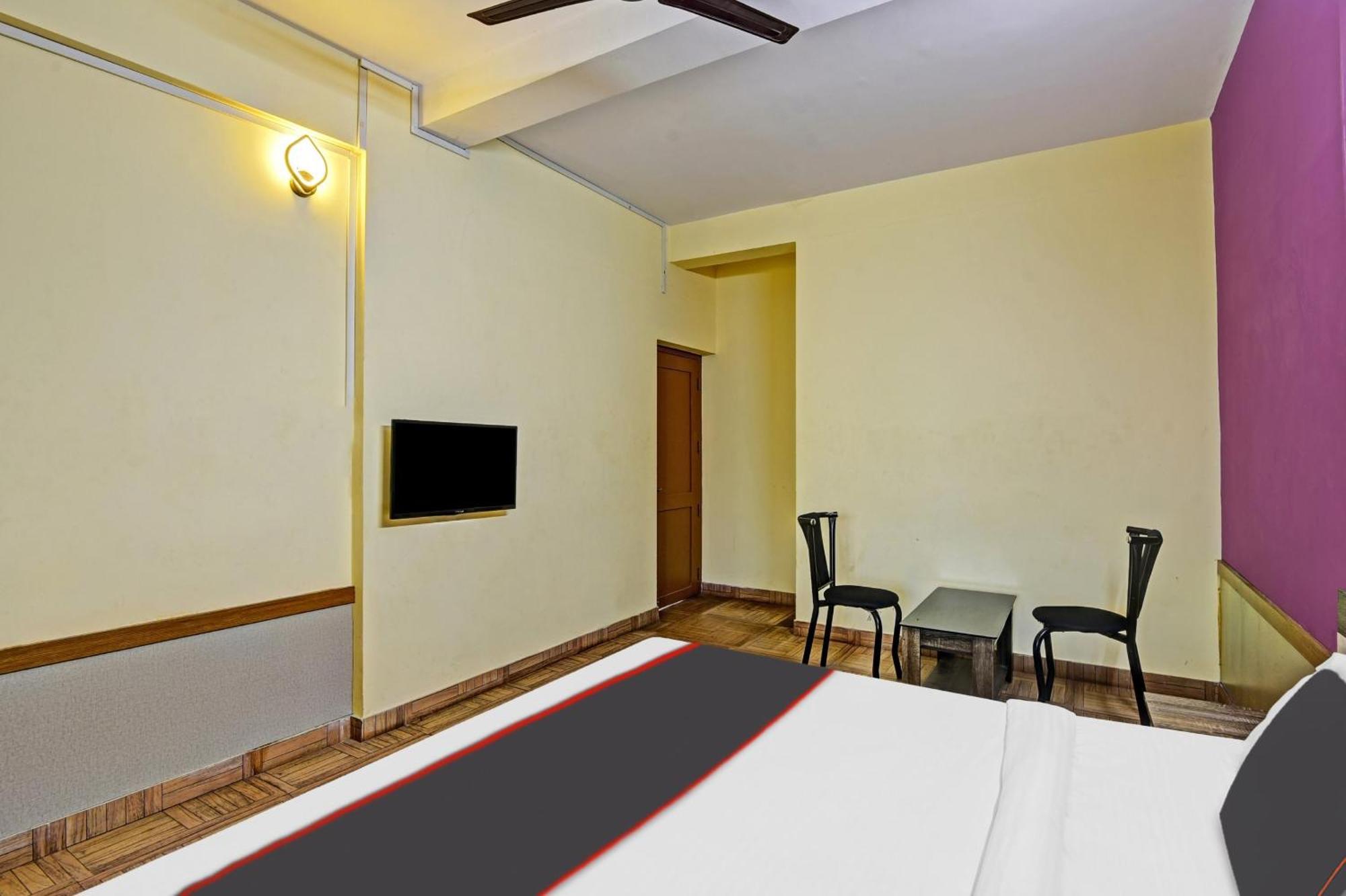 Collection O Express Suites Kakkayam Exterior photo