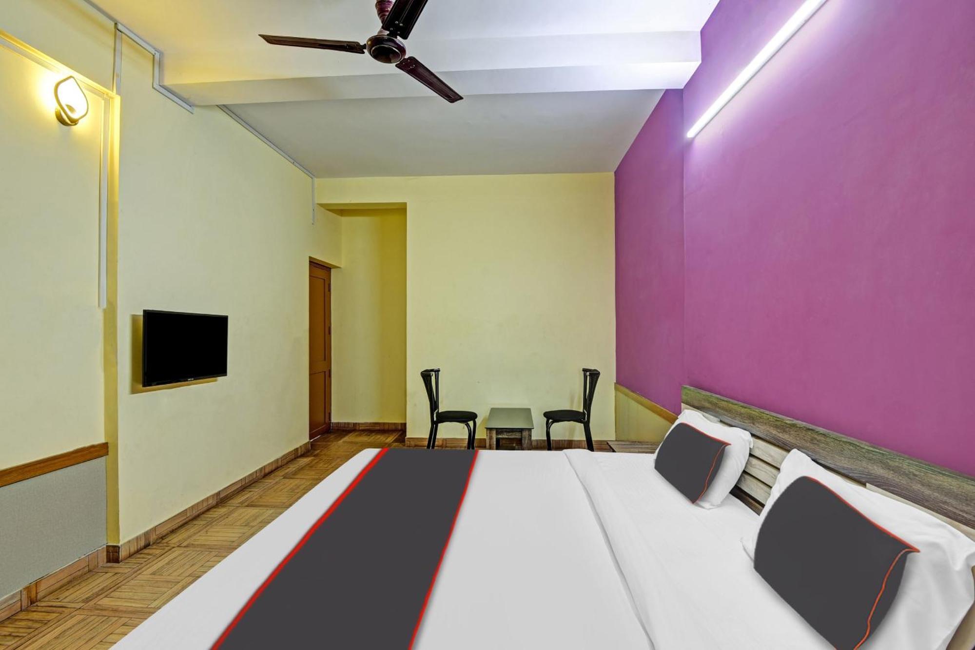 Collection O Express Suites Kakkayam Exterior photo