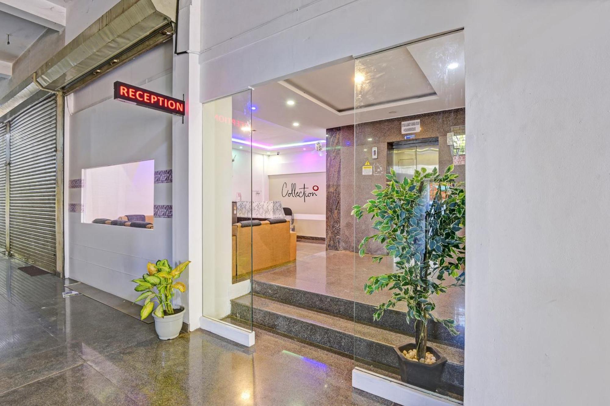 Collection O Express Suites Kakkayam Exterior photo